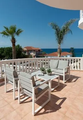 Grand Suite, Jetted Tub, Sea View  (2nd / 3rd floor)