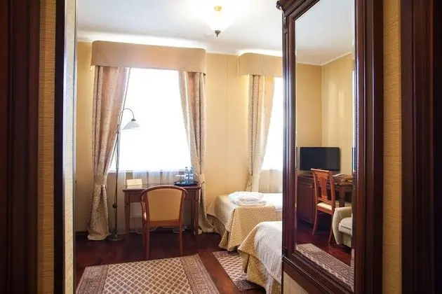Superior Tek Büyük veya İki Ayrı Yataklı Oda