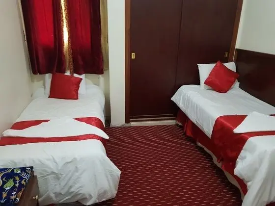 Tek Büyük veya İki Ayrı Yataklı Oda