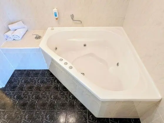 Deluxe Oda, Sıcak Su Küveti