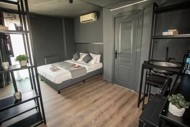 Jakuzili Oda,Manzarasız
