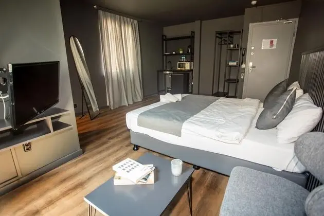 Studio,Manzarasız