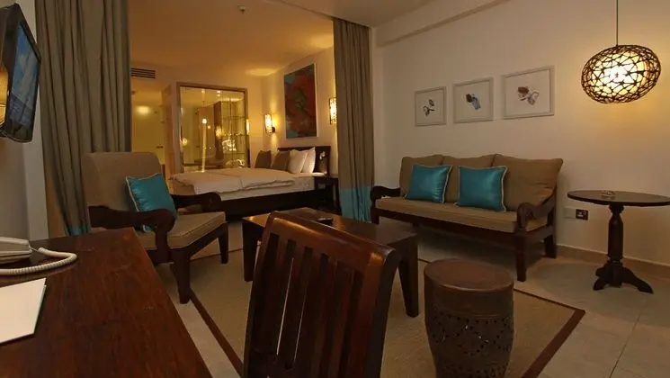 GRAND PALM SUITE