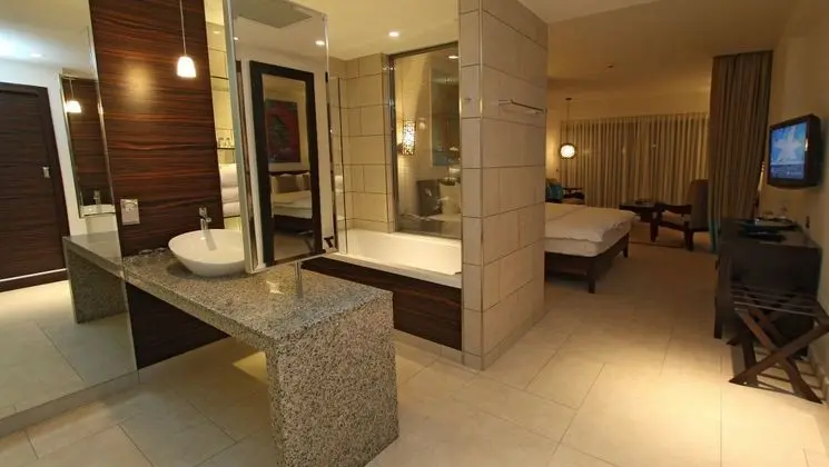 GRAND PALM SUITE