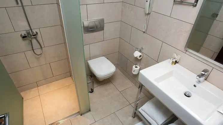 STANDARD SEA VIEW