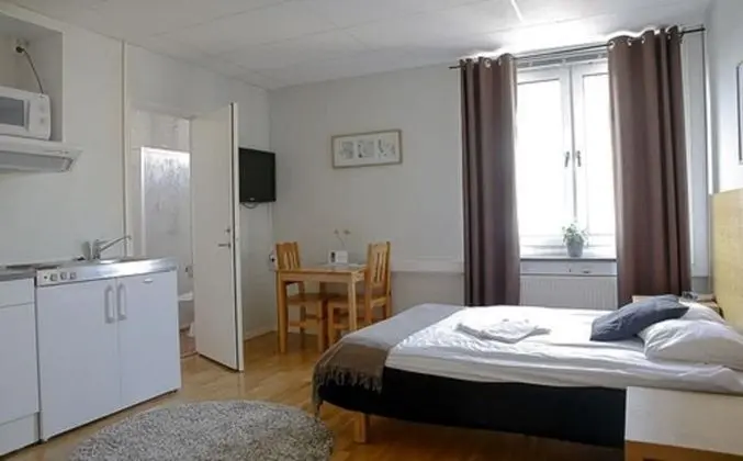 Tek Kişilik Oda, Küçük Mutfak