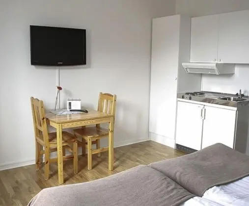 Tek Kişilik Oda, Küçük Mutfak