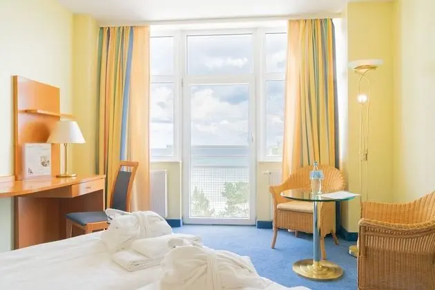 Comfort Tek Büyük Yataklı Oda, Deniz Manzaralı (French Balcony)