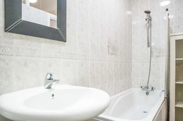 Tek Büyük Yataklı Oda (Ground Floor)