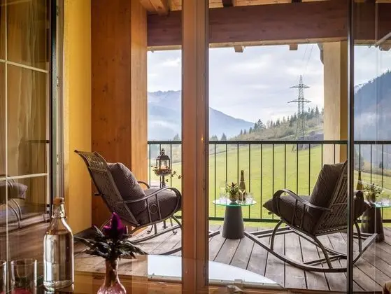 Deluxe Tek Büyük Yataklı Oda, Dağ Manzaralı (34m²)