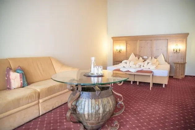 Luxury Tek Büyük veya İki Ayrı Yataklı Oda (50m²)