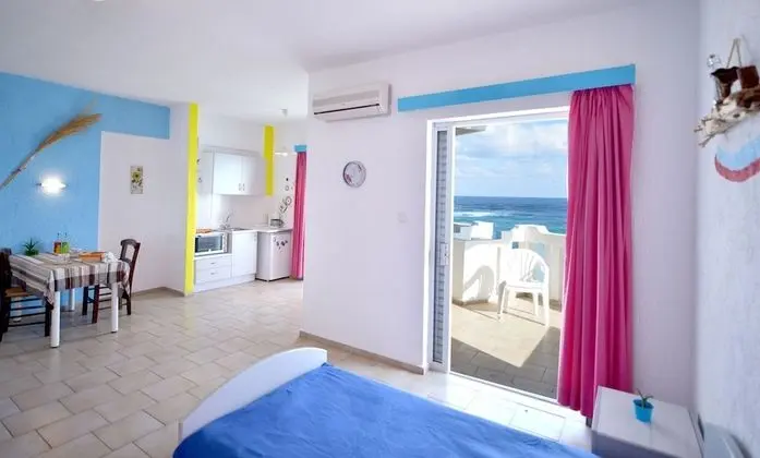 Stüdyo, Deniz Manzaralı