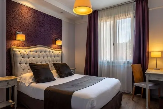 Standard Tek Büyük Yataklı Oda