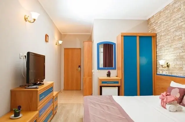 Standard Tek Büyük veya İki Ayrı Yataklı Oda