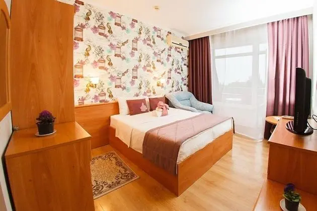 Standard Tek Büyük veya İki Ayrı Yataklı Oda