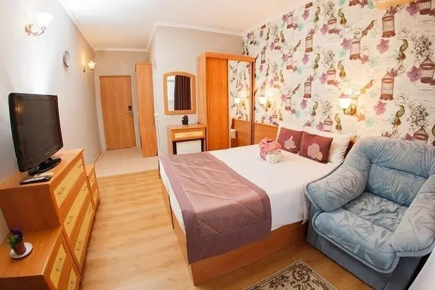 Standard Tek Büyük veya İki Ayrı Yataklı Oda