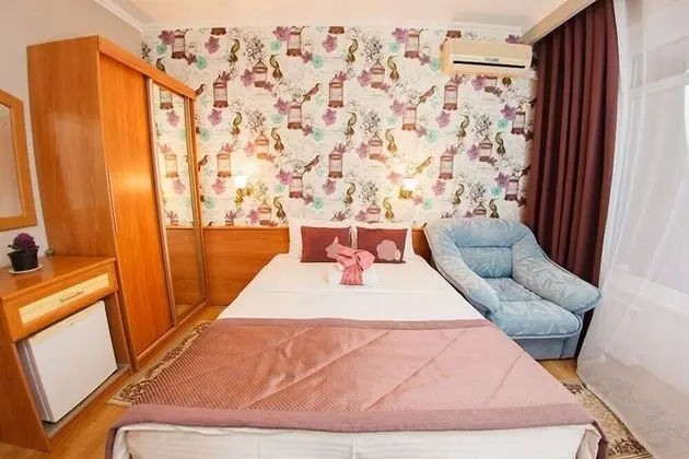 Standard Tek Büyük veya İki Ayrı Yataklı Oda, Deniz Manzaralı