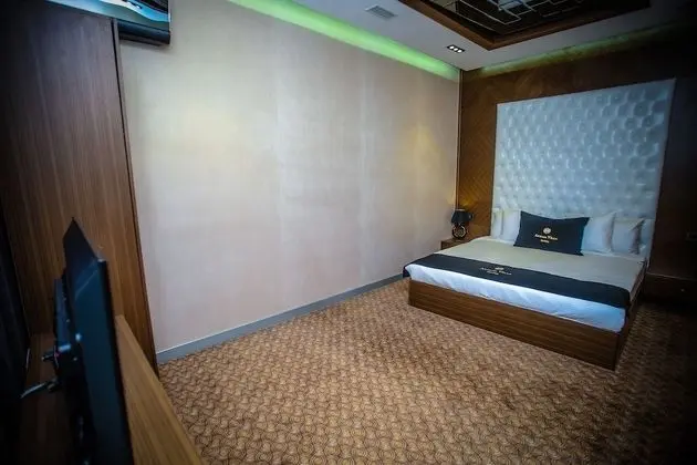 Deluxe Süit, 1 En Büyük (King) Boy Yatak, Sigara İçilebilir, Bahçe Manzaralı