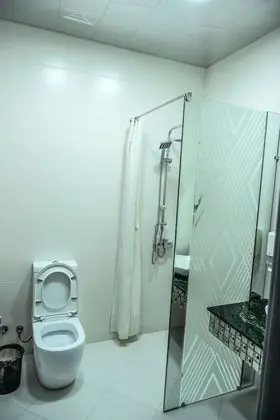 Royal Dört Kişilik Oda, 2 Yatak Odası, Sigara İçilebilir, Bahçe Manzaralı