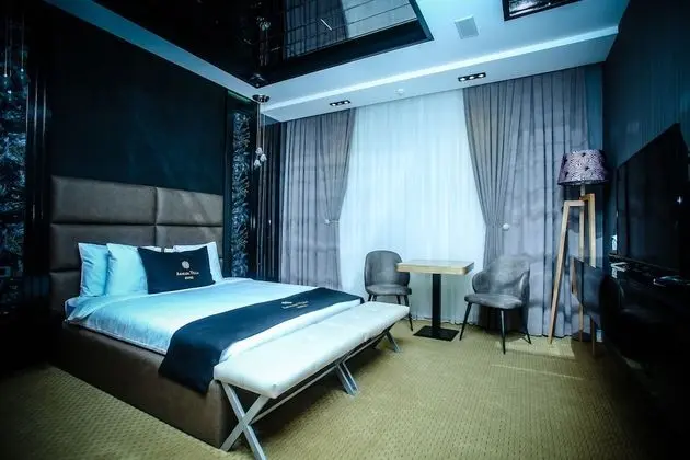 Standard Stüdyo, 1 En Büyük (King) Boy Yatak, Sigara İçilebilir, Bahçe Manzaralı