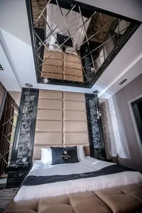 Standard Stüdyo, 1 En Büyük (King) Boy Yatak, Sigara İçilebilir, Bahçe Manzaralı