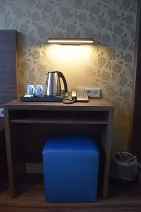 Tek Büyük Yataklı Oda, Kanal Manzaralı (Small)