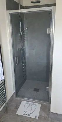 Traditional Tek Büyük Yataklı Oda