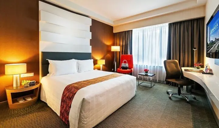 Premier Oda (Deluxe - King Bed (NS))