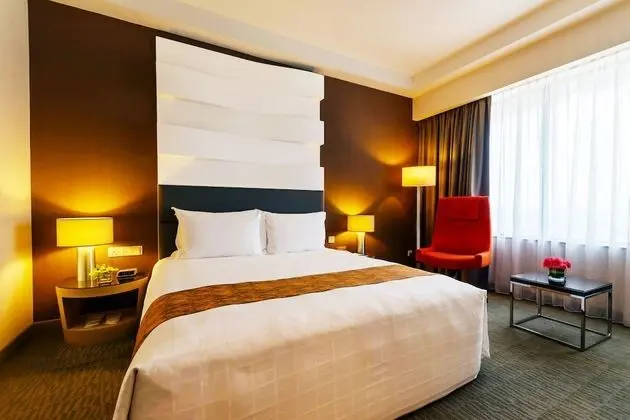 Premier Oda (Deluxe - King Bed (NS))