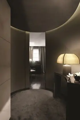 Armani premiere room