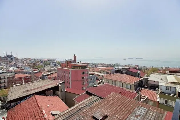 Deniz Manzarali Standard 2 Kişilik Oda