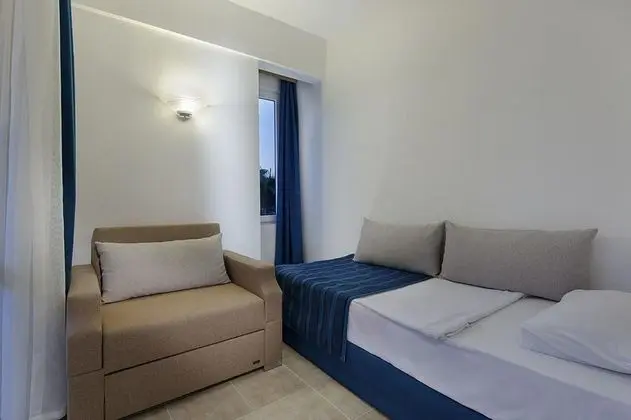 Standart Oda, Kara Manzaralı