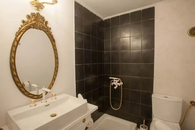 Deluxe Studio Suite (M.Tositsas-Paris)