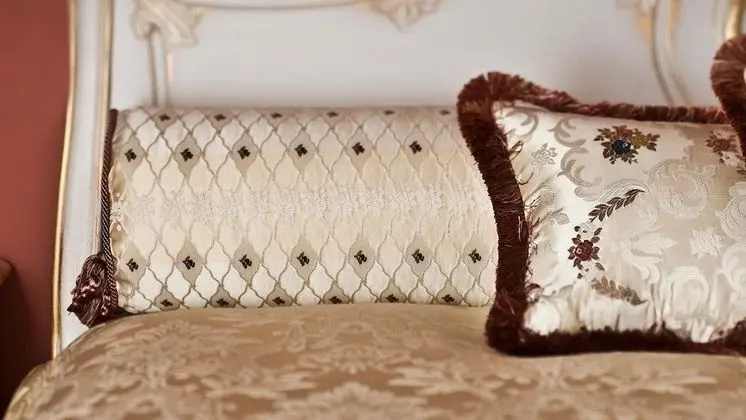 Classic Tek Büyük Yataklı Oda