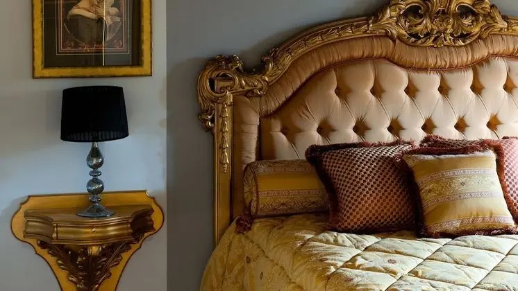 Classic Tek Büyük Yataklı Oda