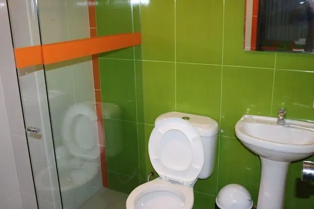 Tek Büyük Yataklı Oda, 2 Tek Kişilik Yatak