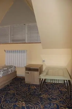 Classic Tek Büyük Yataklı Oda