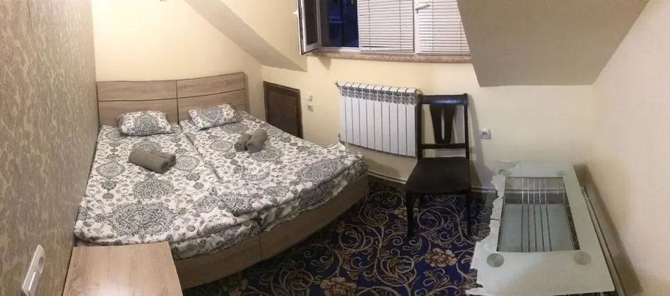Classic Tek Büyük Yataklı Oda
