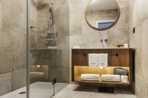 Deluxe Tek Büyük veya İki Ayrı Yataklı Oda, Deniz Manzaralı