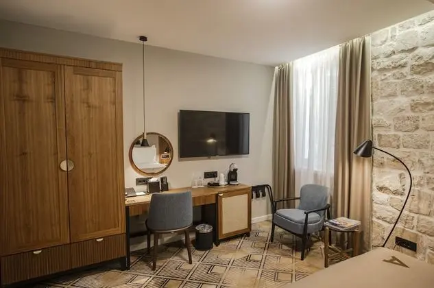 Standard Tek Büyük veya İki Ayrı Yataklı Oda, Şehir Manzaralı