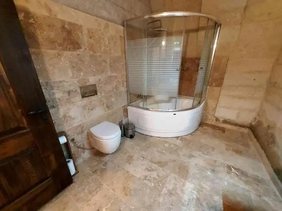 Deluxe Taş Oda, Manzarasız