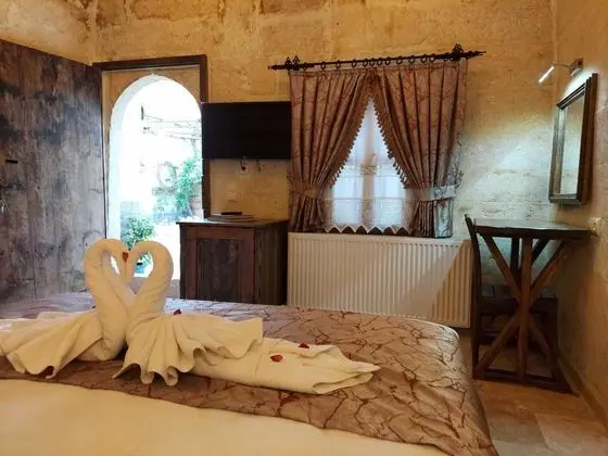 Standart Taş Oda, Avlu Manzaralı