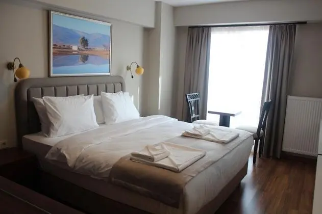Standart Oda, Şehir Manzaralı, Büyük Yataklı