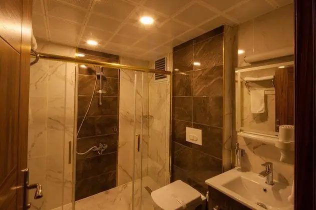 Standart Oda, Sokak Manzaralı