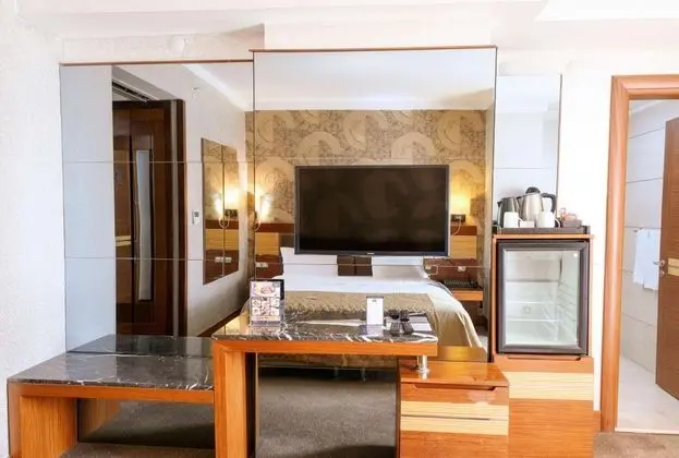 Standart Oda, Şehir Manzaralı