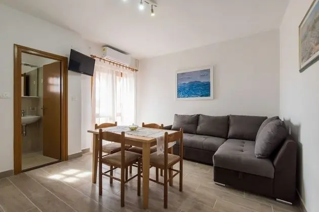 Apart Daire (Armitage - family friendly - A1(4))