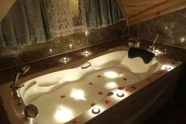 Deluxe Oda, 1 Çift Kişilik Yatak, Sigara İçilmez, Jakuzi