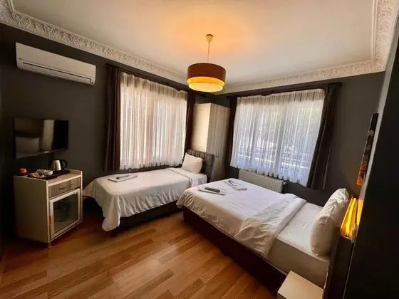 Suite Oda Balkonlu, Bahçe Manzaralı, Balkonlu