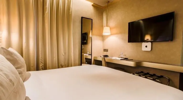 Çift ​​kişilik Superior