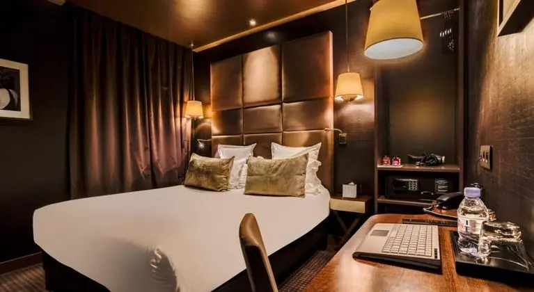 Çift ​​kişilik Superior